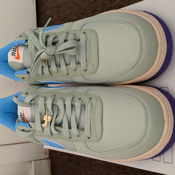 NikeID Air Force 1 Low Unlocked ( 1 of 1 ) - Picture 3 of 8